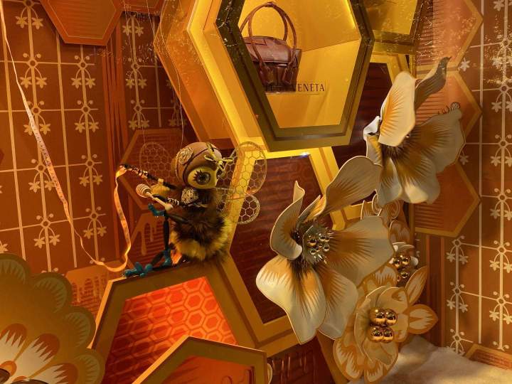 Vitrine créature robotisée France