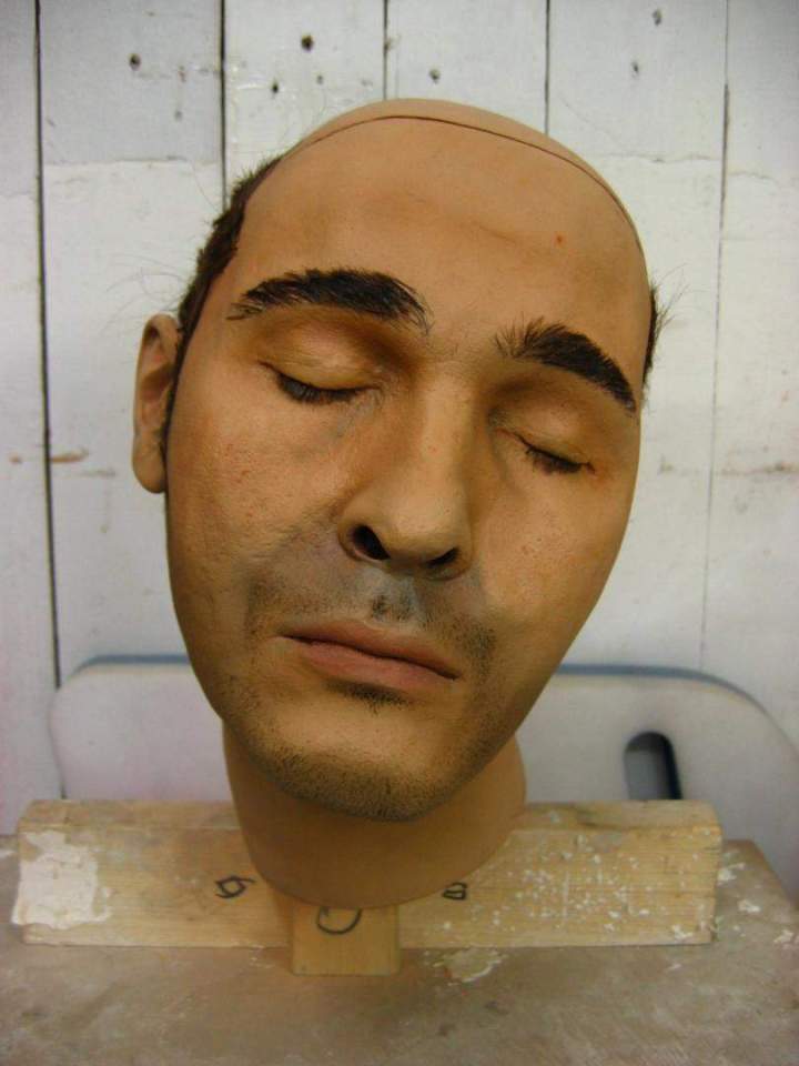 Robot à visage humain, France